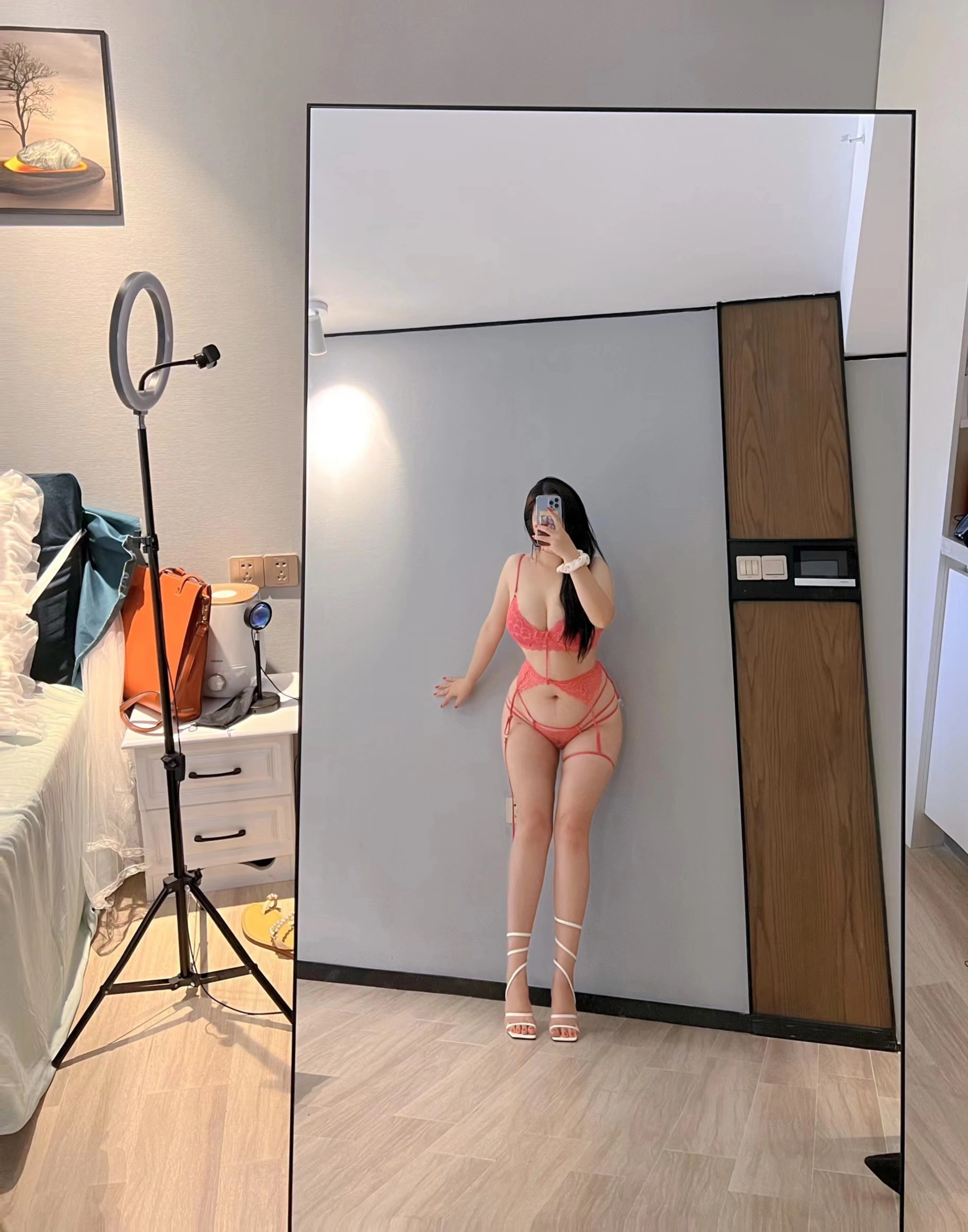 055.迷人的五姨太 – 微密圈 比血滴子强 2